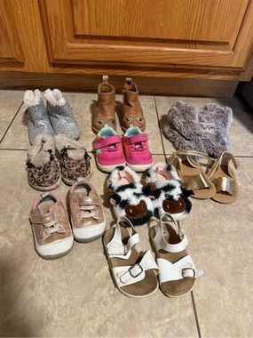 Toddler Shoe Lot size 3